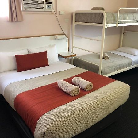 Bradman Motor Inn Cootamundra Exteriér fotografie