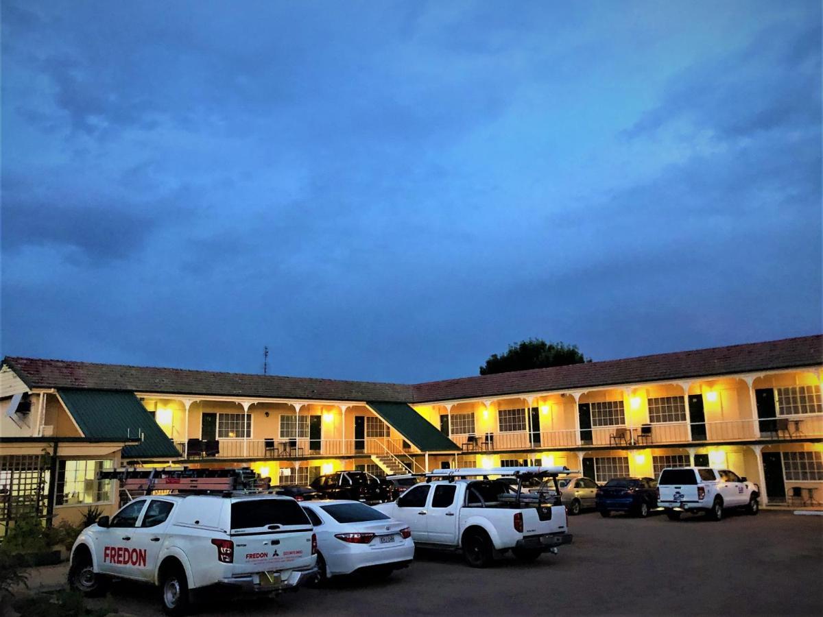 Bradman Motor Inn Cootamundra Exteriér fotografie